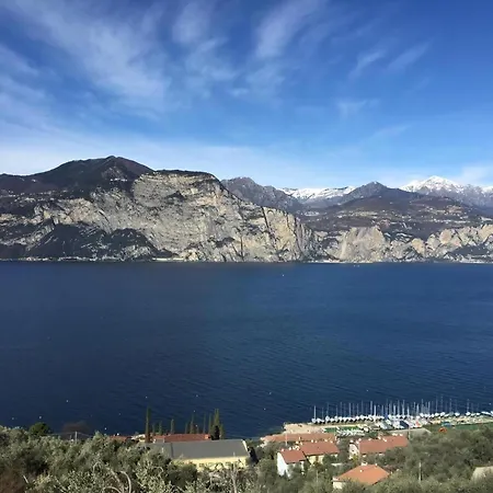 In Brenzone Sul Garda Mit Grill, Garten Und Terrasse Und Seeblick شقة *